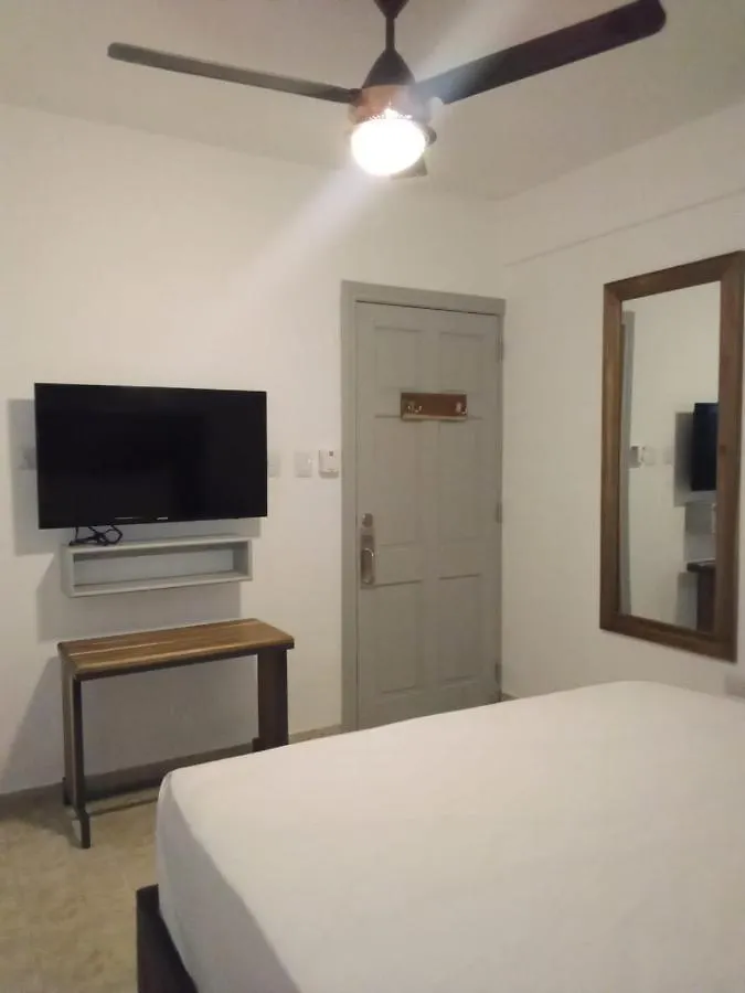 Hostal Marina Samana 0*,