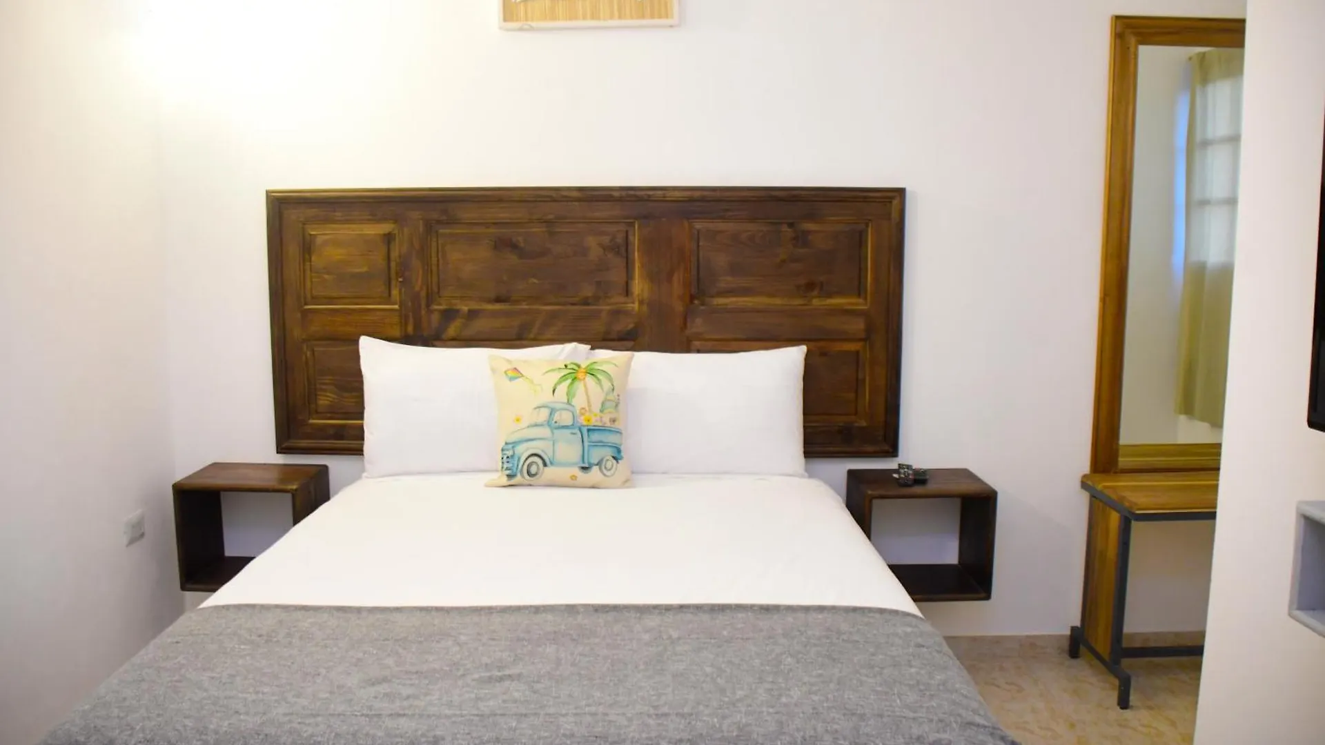Hostal Marina Samana Hotel